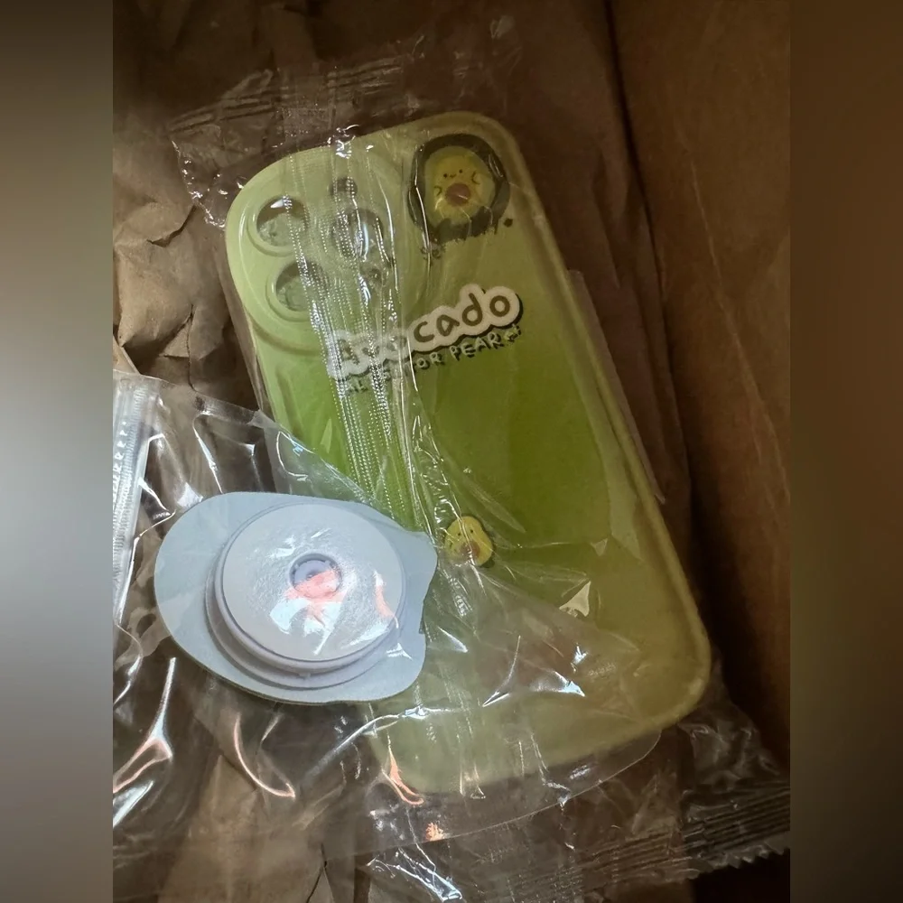 NWT 14 pro max avocado kawaii case with stand